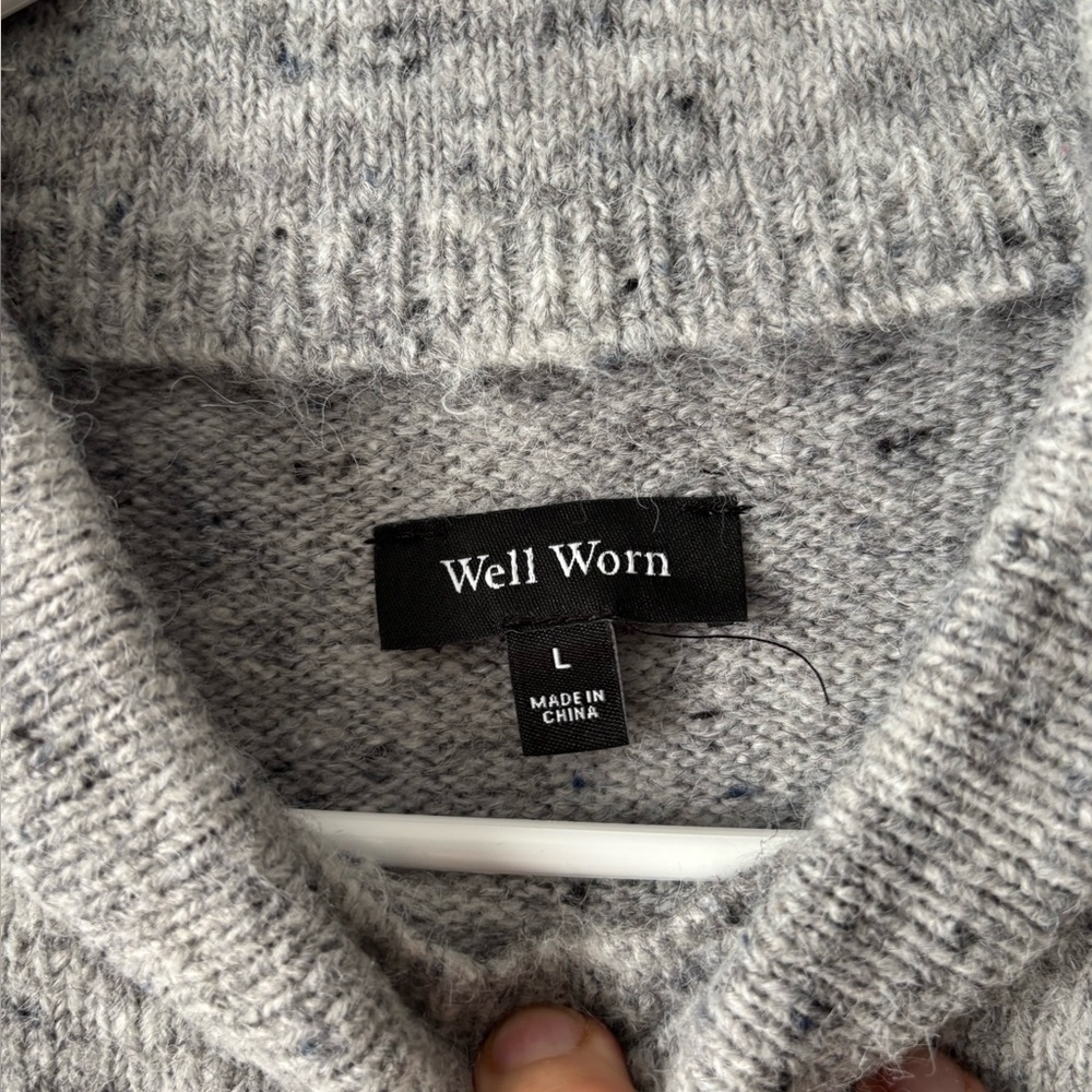 Well Worn | Heather Gray Women's Turtleneck Sweater | Size Large - Picture 3 of 7